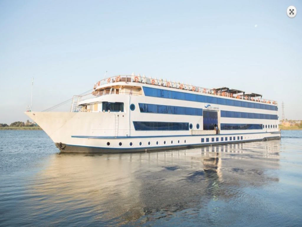 Christmas Nile Cruise from Luxor to Aswan