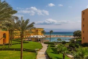 Strand Beach Resort - 3
