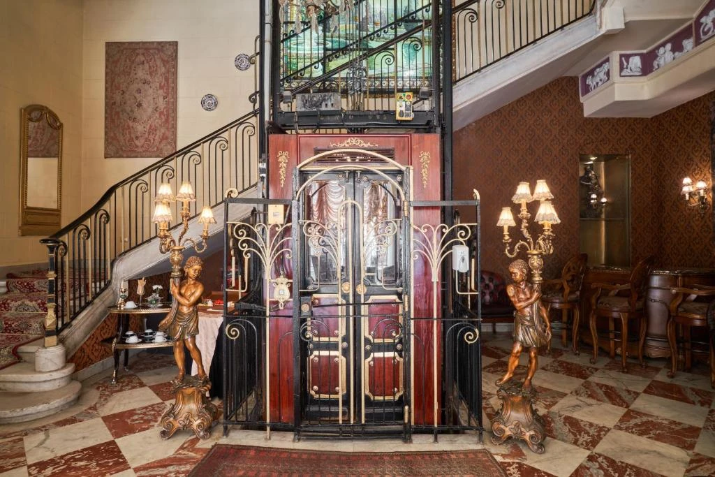 Le Metropole Luxury Heritage Hotel Since 1902 by Paradise Inn Group - 8